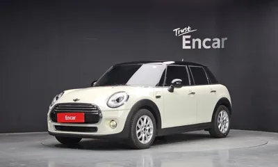 MINI Cooper · 2016 год