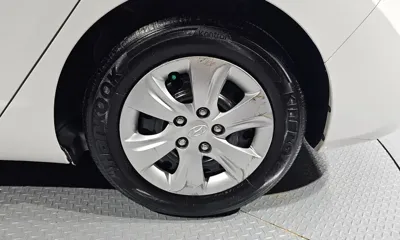 Hyundai Avante 2012, 42984 км, за 3282.13 USD