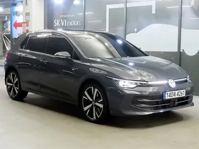 Volkswagen Golf · 2025 год