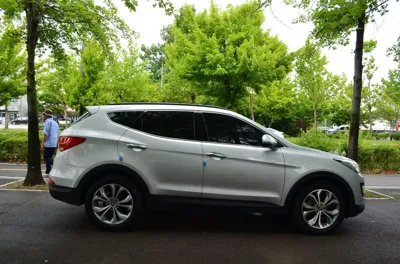 Hyundai Santafe 2015, 151201 км, за 5783.98 USD