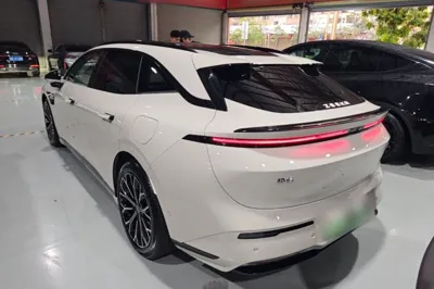 Zeekr 007GT 2025, 11100 км, за 27501 USD