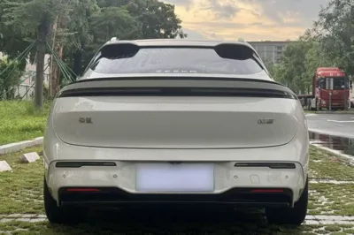 Zeekr 007GT 2025, 11100 км, за 27501 USD