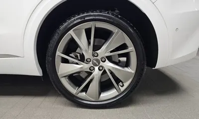Genesis GV70 2024, 18015 км, за 35297.98 USD