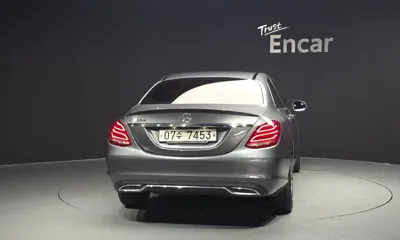 Mercedes-Benz C-Class 2017, 206537 км, за 9642.15 USD