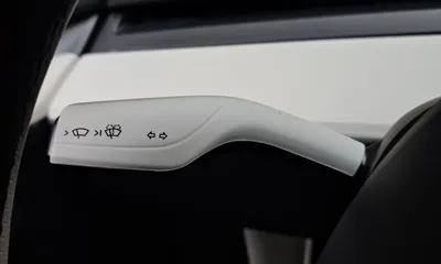Tesla Model Y 2024, 16822 км, за 28586.3 USD - фото 27