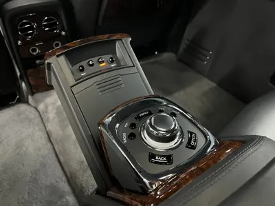 Rolls-Royce Phantom 2016, 22000 км, за 237859.24 USD - фото 14