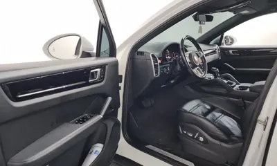 Porsche Cayenne 2021, 64422 км, за 52980.54 USD - фото 10