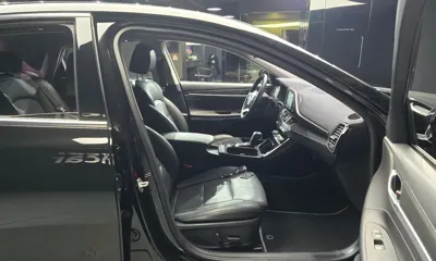 Hyundai Grandeur 2018, 110925 км, за 8192.93 USD - фото 11