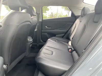 Hyundai Elantra 2021, 33000 км, за 13693.49 USD