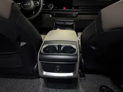 Kia Canival 2025, 17000 км, за 19179.16 USD - фото 8