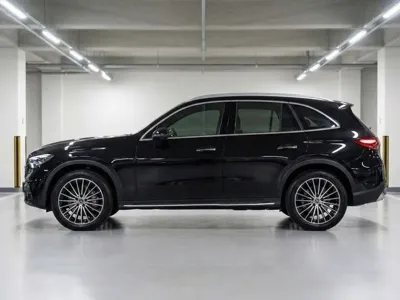 Mercedes-Benz GLC-Class 2023, 24000 км, за 46916.51 USD