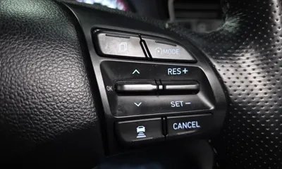 Hyundai Veloster 2019, 57128 км, за 7928.64 USD - фото 19