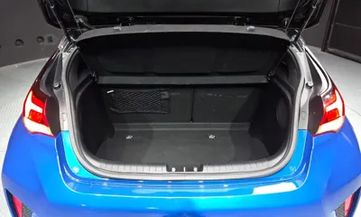 Hyundai Veloster 2019, 57128 км, за 7928.64 USD - фото 20