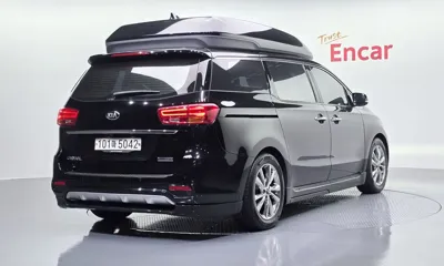 Kia Canival 2020, 128724 км, за 14325.71 USD