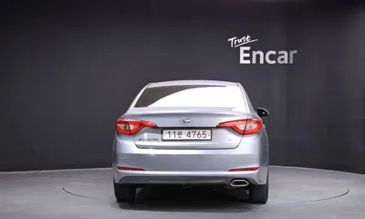 Hyundai Sonata 2016, 216582 км, за 3512.88 USD