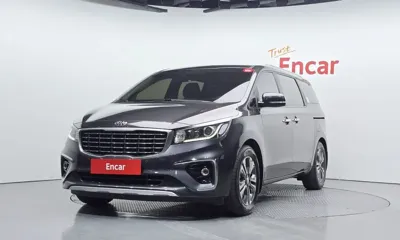 Kia Canival · 2020 год