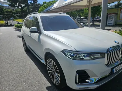BMW X7 · 2020 год
