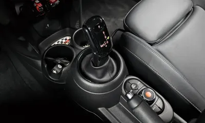 MINI Cooper 2020, 57169 км, за 10401.09 USD - фото 9