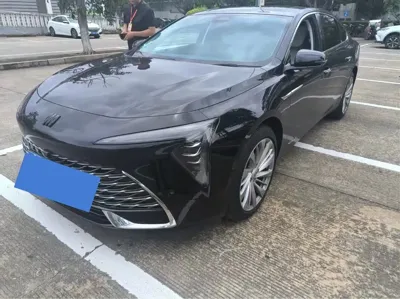 Buick LaCrosse · 2025 год