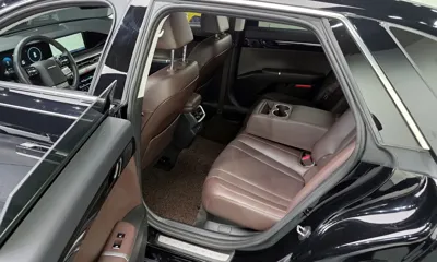 Hyundai Grandeur 2023, 39376 км, за 17406.72 USD - фото 11