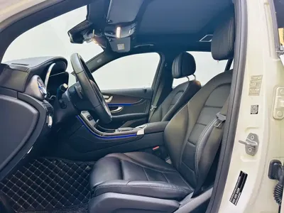 Mercedes-Benz GLC 2020, 58000 км, за 24647.78 USD - фото 8