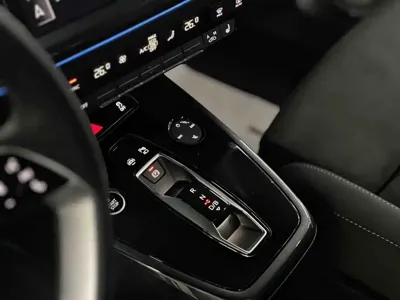 Audi Q4 e-tron 2024, 44000 км, за 19113.81 USD