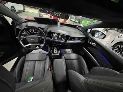 Audi Q4 e-tron 2024, 44000 км, за 19113.81 USD