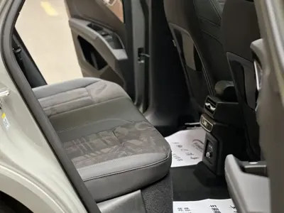 Audi Q4 e-tron 2024, 44000 км, за 19113.81 USD - фото 8