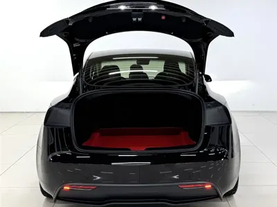 Tesla Model 3 2026, 16000 км, за 27714.15 USD