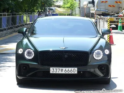 Bentley Continental 2019, 25000 км, за 110381.55 USD