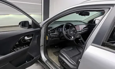 Kia Niro 2020, 69172 км, за 12552.89 USD - фото 10