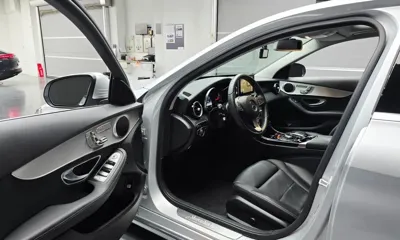 Mercedes-Benz C-Class 2016, 48638 км, за 10921.14 USD - фото 10