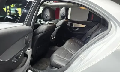 Mercedes-Benz C-Class 2016, 48638 км, за 10921.14 USD - фото 11