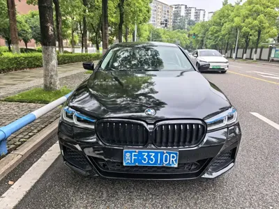BMW 5 Series 2020, 160000 км, за 17946.32 USD