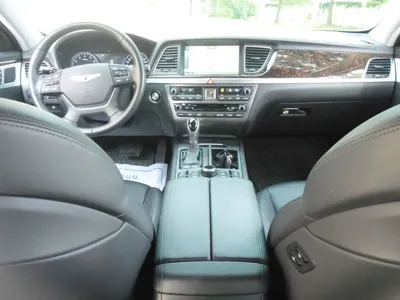 Hyundai Genesis 2016, 72000 км, за 10614.05 USD - фото 16