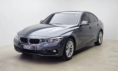BMW 3-Series · 2017 год