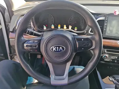 Kia K4