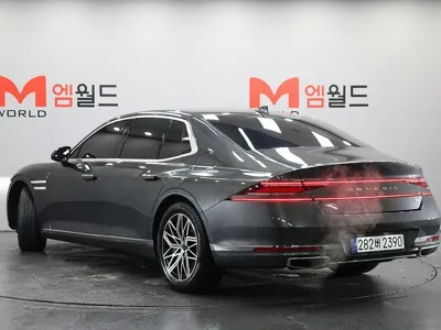 Genesis G90 2023, 51700 км, за 38663.52 USD