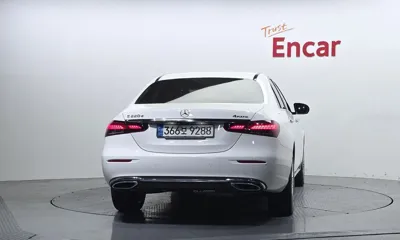 Mercedes-Benz E-Class 2021, 105576 км, за 20505.3 USD