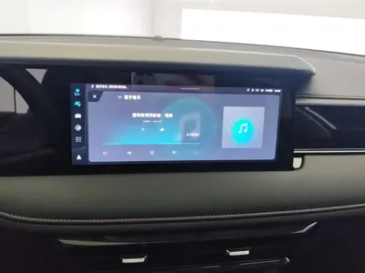 Roewe i5 2025, 7200 км, за 6384.26 USD - фото 13