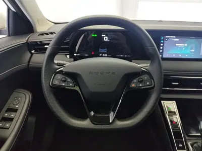 Roewe i5 2025, 7200 км, за 6384.26 USD - фото 15
