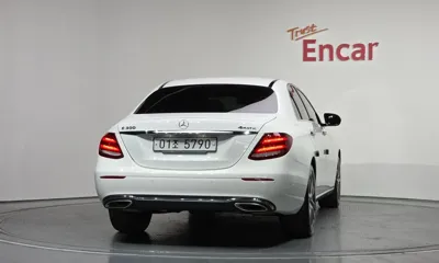 Mercedes-Benz E-Class 2019, 66619 км, за 16825.23 USD