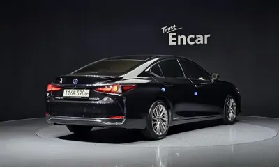 Lexus ES 2022, 84161 км, за 30675.24 USD