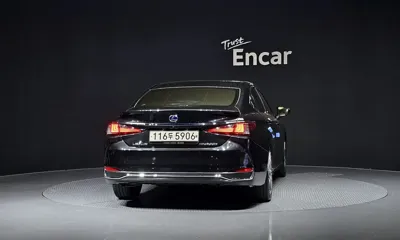 Lexus ES 2022, 84161 км, за 30675.24 USD