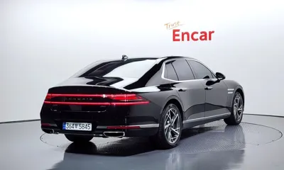 Genesis G90 2022, 60798 км, за 40659.47 USD