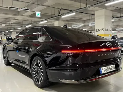 Hyundai Grandeur 2024, 16600 км, за 9491.59 USD