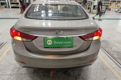 Hyundai Elantra (5th Generation 2015, 25800 км, за 6532 USD