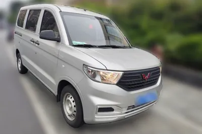 Wuling Hongguang V 2022, 6000 км, за 8974 USD
