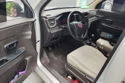 Wuling Hongguang V 2022, 6000 км, за 8974 USD - фото 19