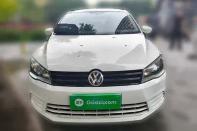 Volkswagen Jetta 2015, 54000 км, за 4559 USD